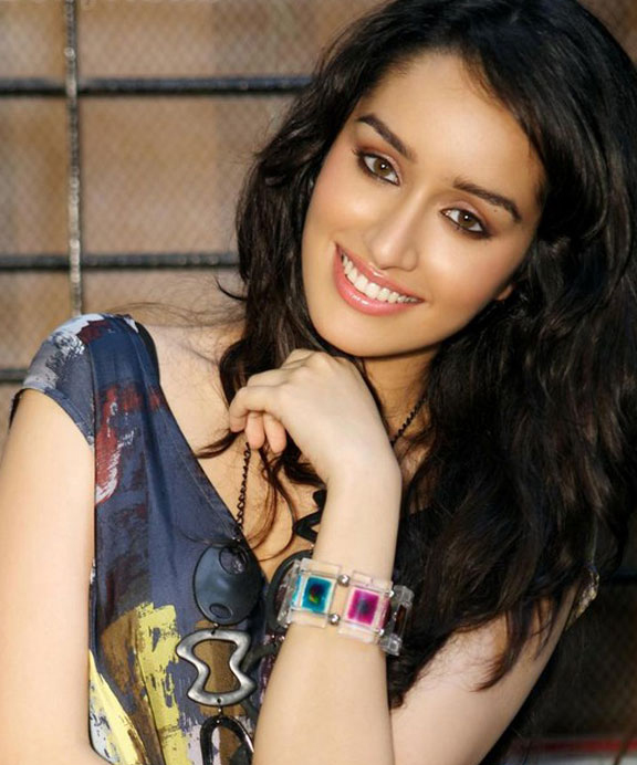 Back to College for Shraddha Kapoor